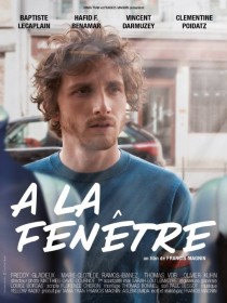 a-la-fenetre